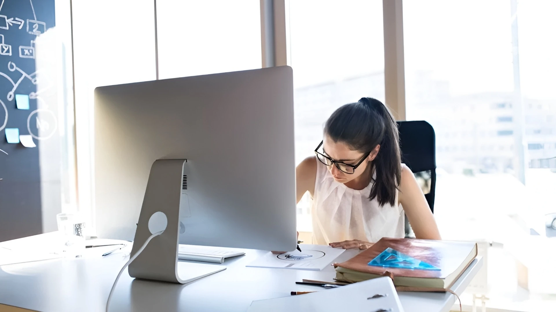 Smart job search strategies help candidates find relevant opportunities faster by using AI-driven tools, personalized recommendations, and modern hiring platforms.